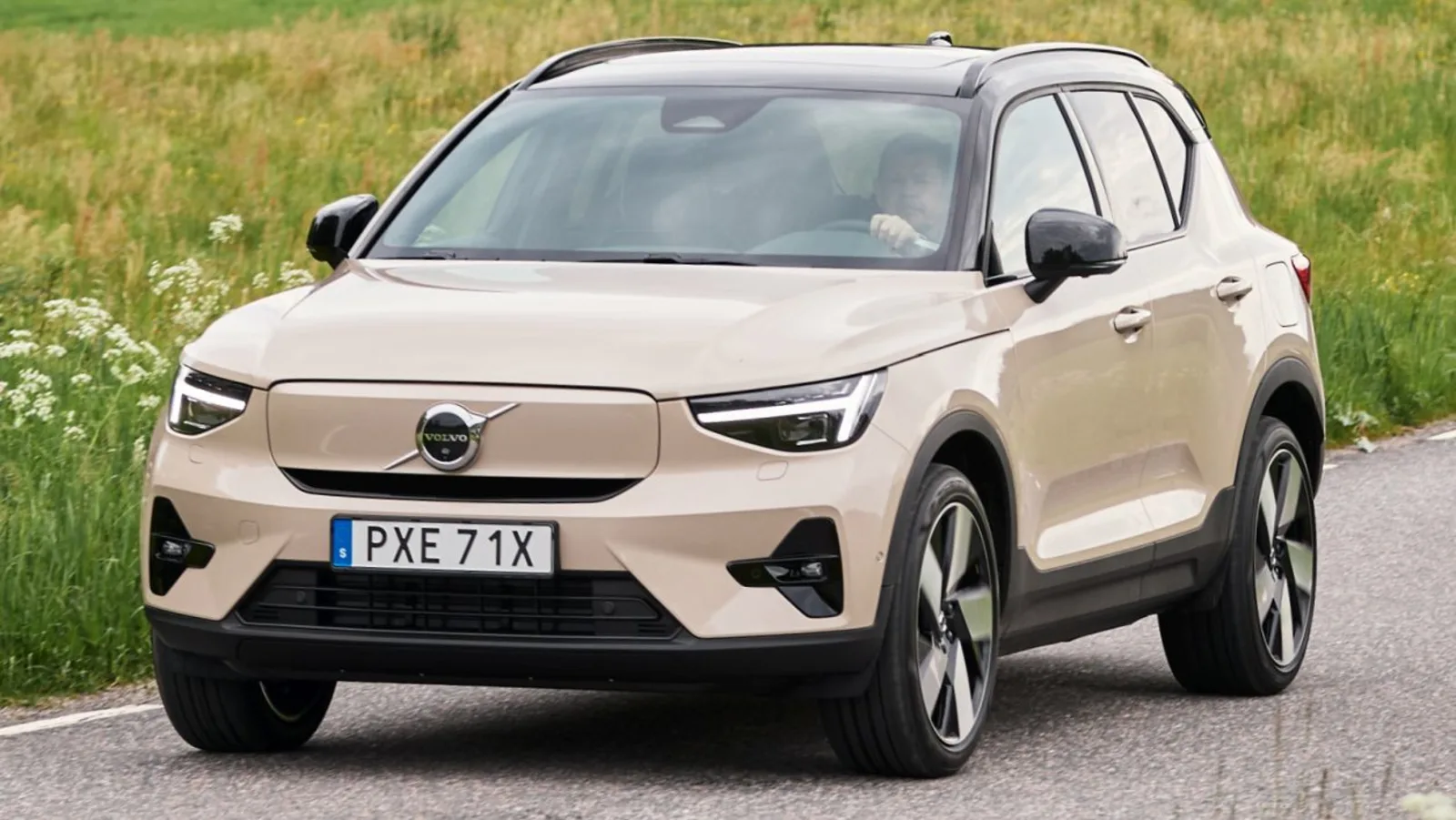 Volvo EX40 – Seitenansicht
